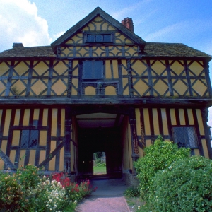 Stokesay Castle